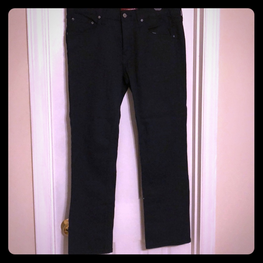 NEVERWORN Arizona Jeans. No holes or stains.